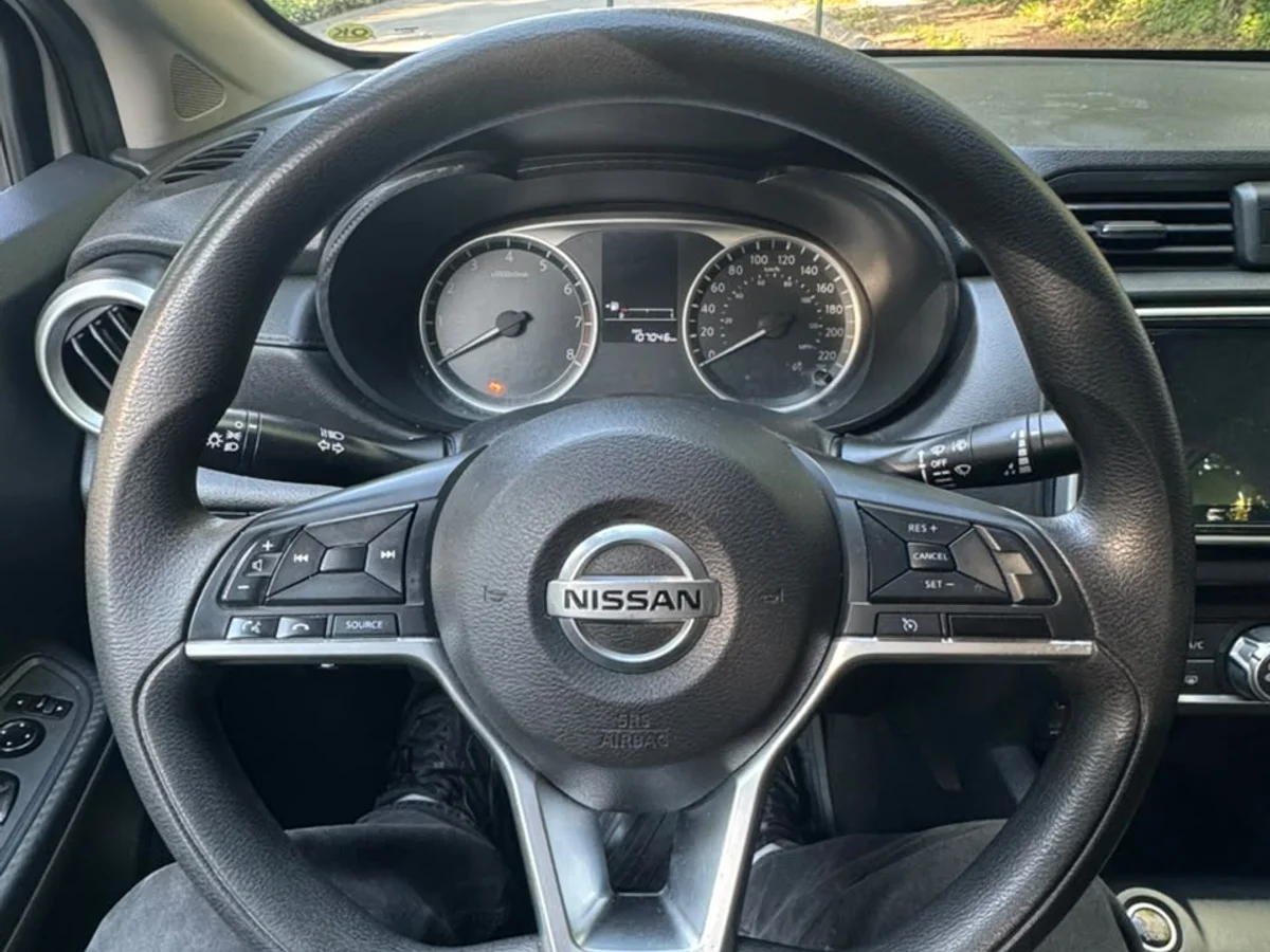 Nissan Versa Sense 1.6L MT5 año 2021 - Miniatura 13