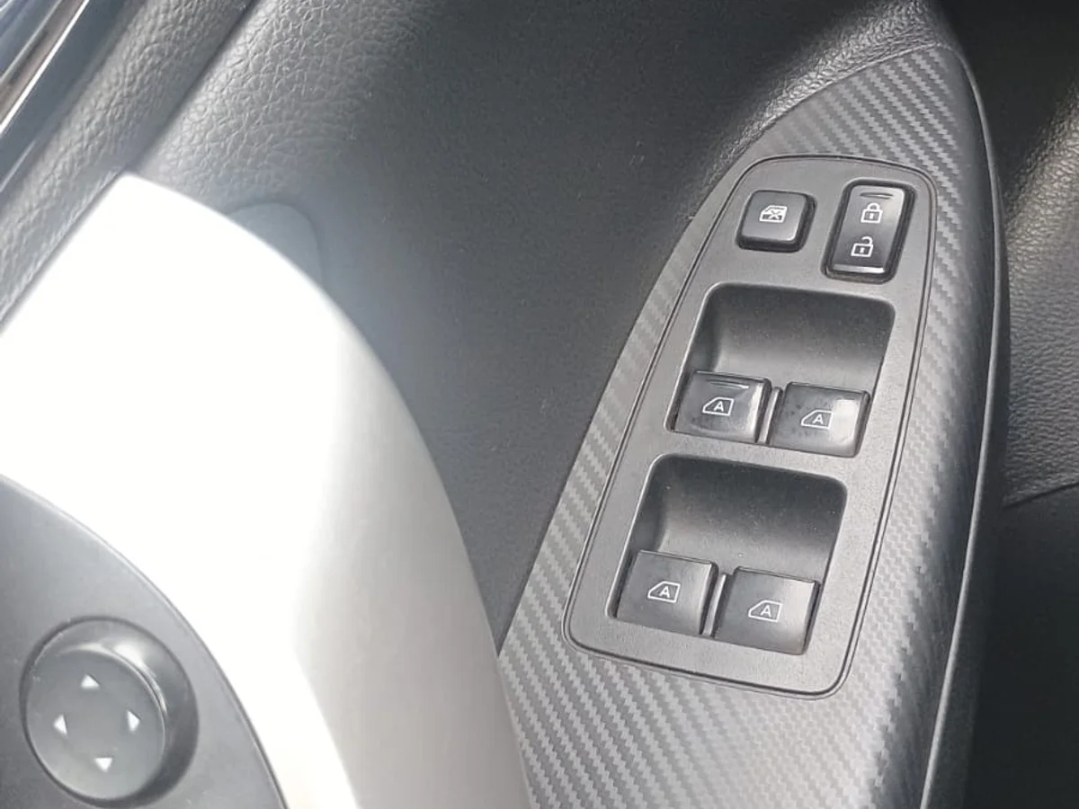 Mitsubishi Eclipse Cross RS 1.5L Turbo AT 4x4 año 2019 - Miniatura 11