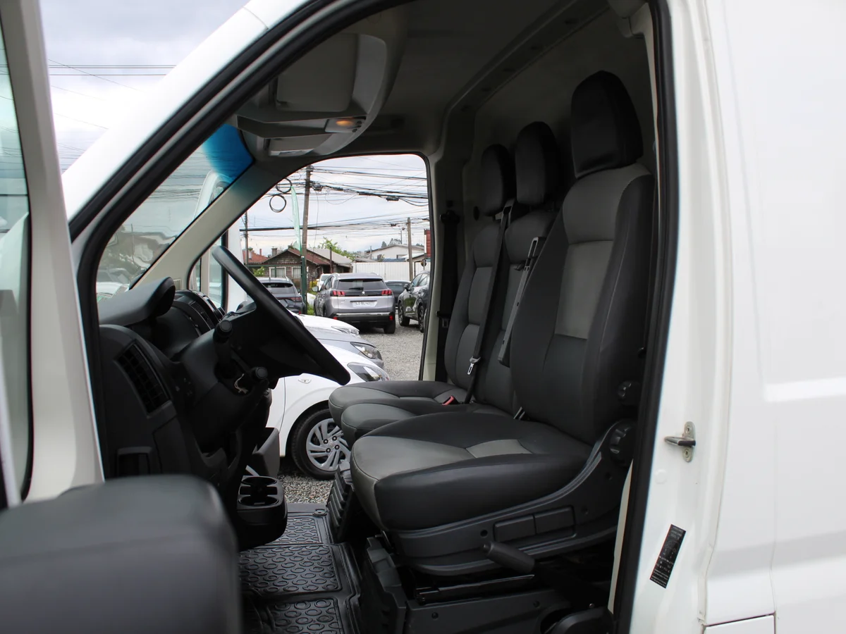 PEUGEOT Boxer 2.2 BLUEHDI 2020