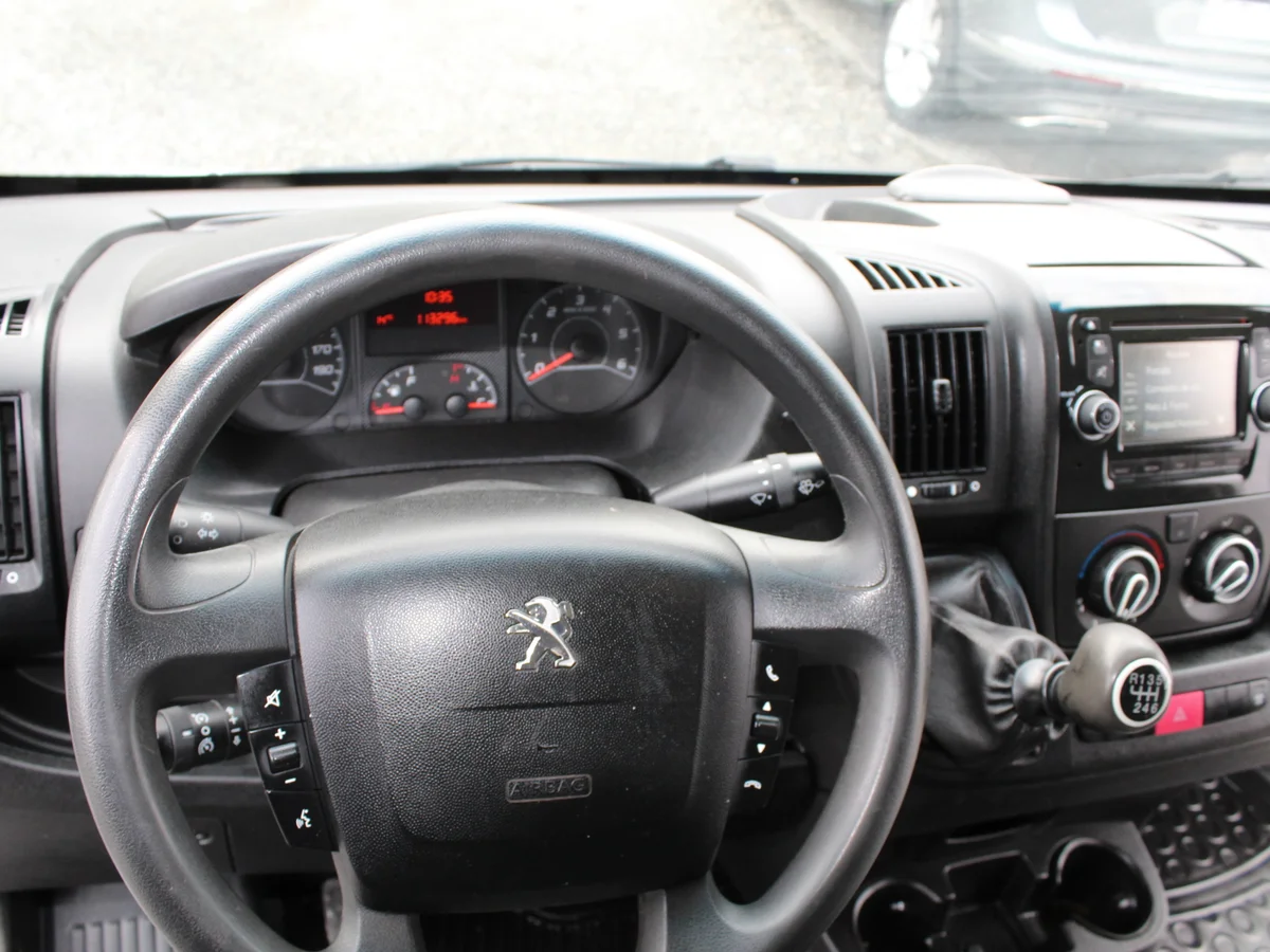 PEUGEOT Boxer 2.2 BLUEHDI 2020 - Miniatura 7