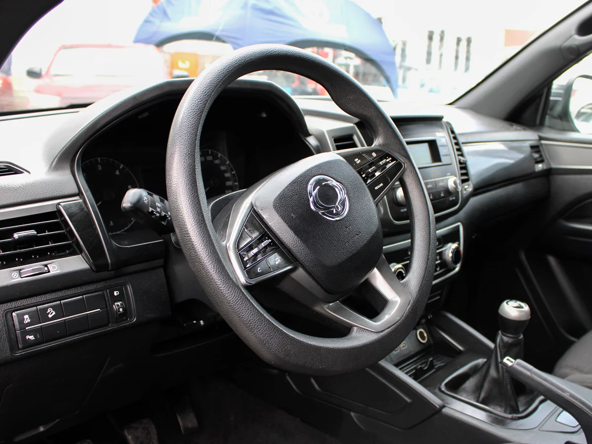 SSANGYONG Musso