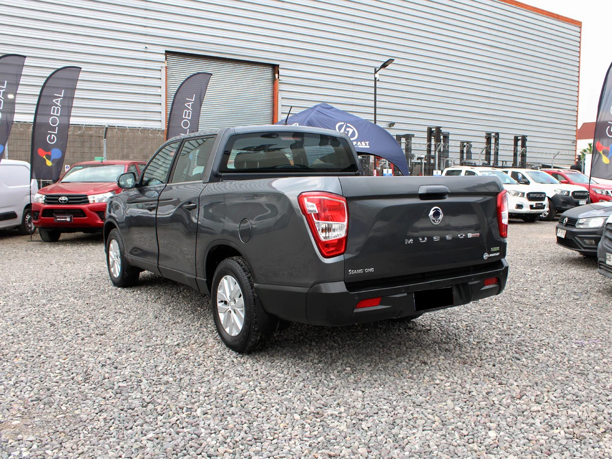 SSANGYONG Musso miniatura 8