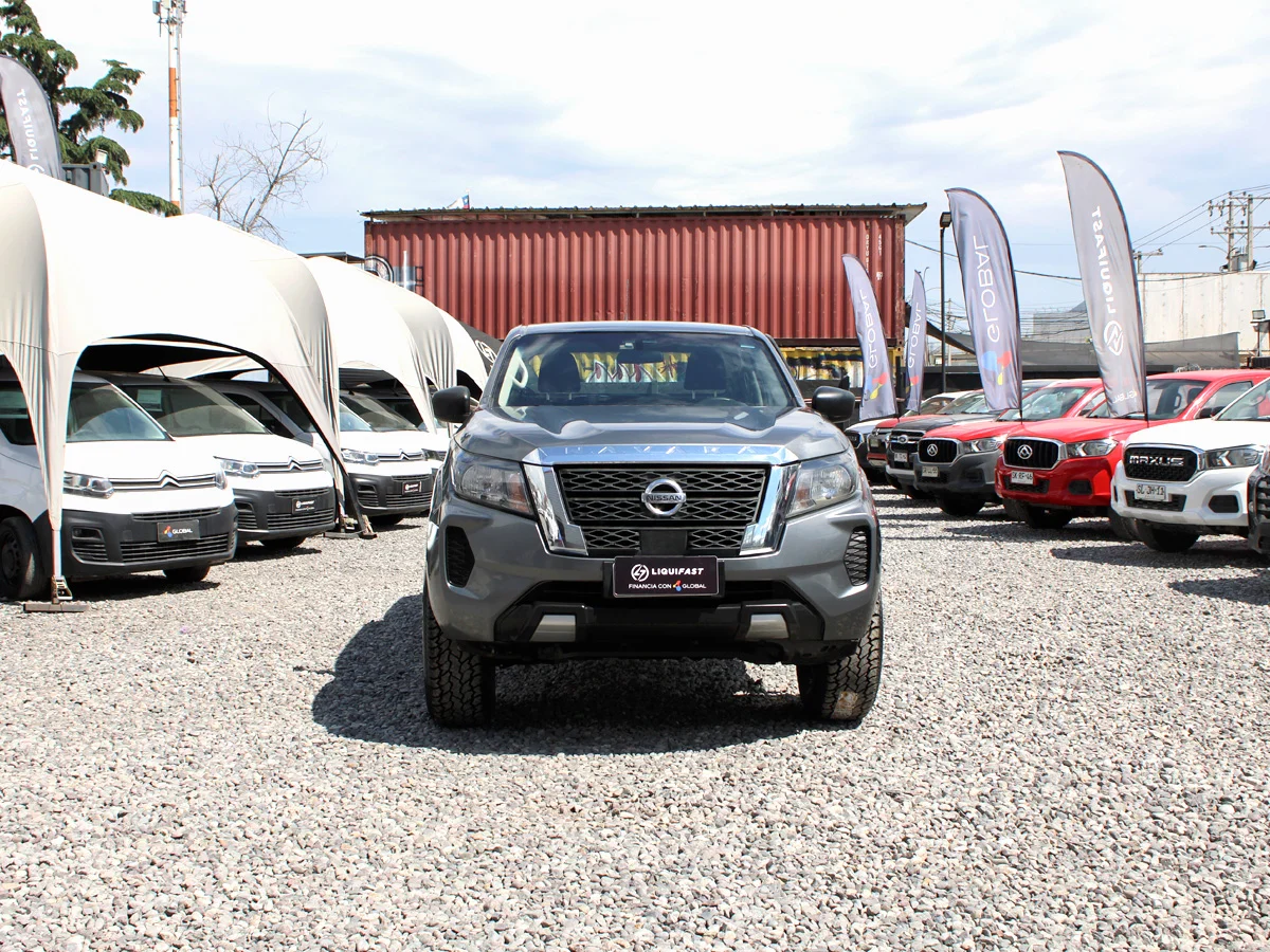 NISSAN Navara SE 4x2