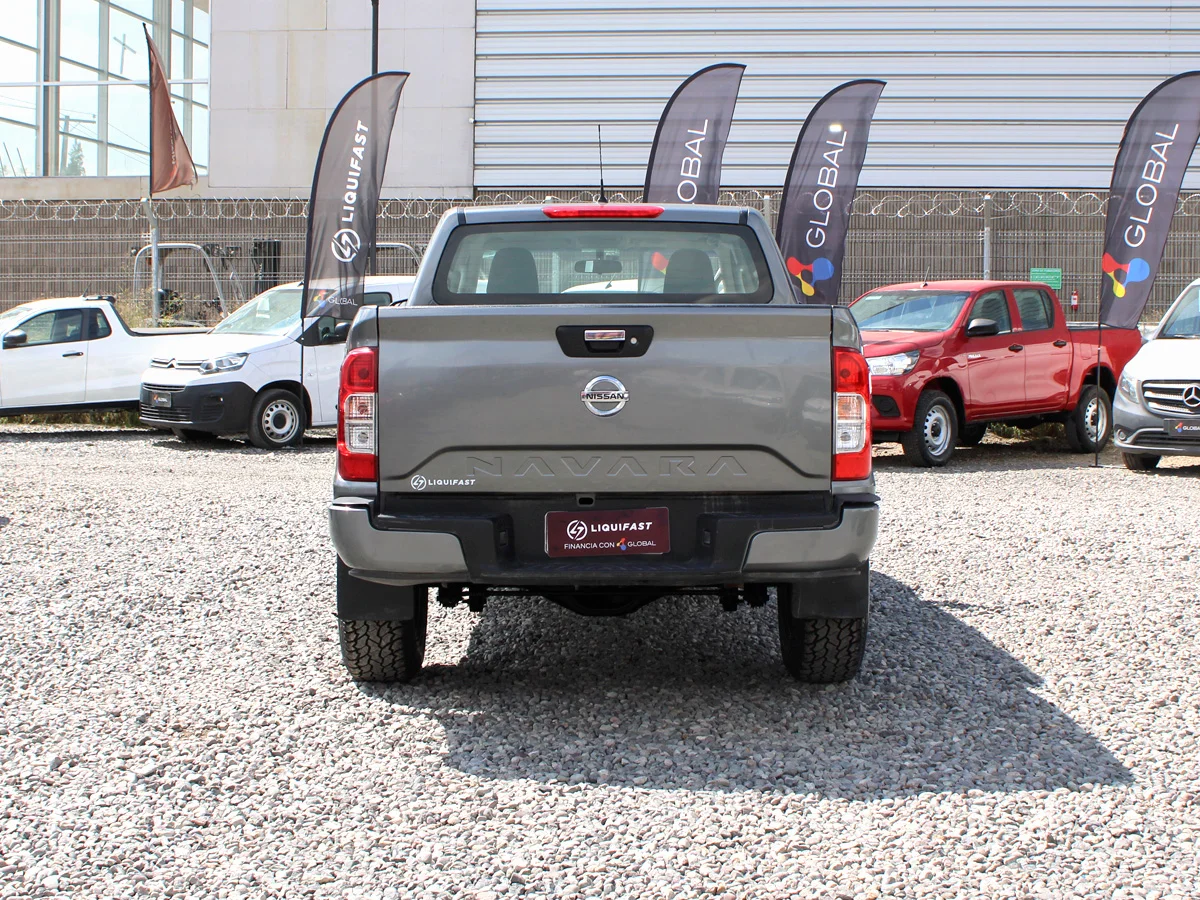 NISSAN Navara SE 4x2 miniatura 7