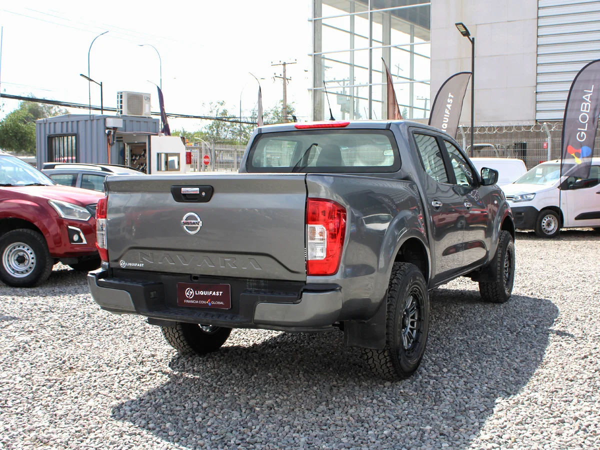 NISSAN Navara SE 4x2 miniatura 8