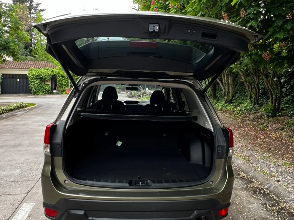 Subaru Forester XS 2.0i AWD AT año 2024 - Miniatura 7