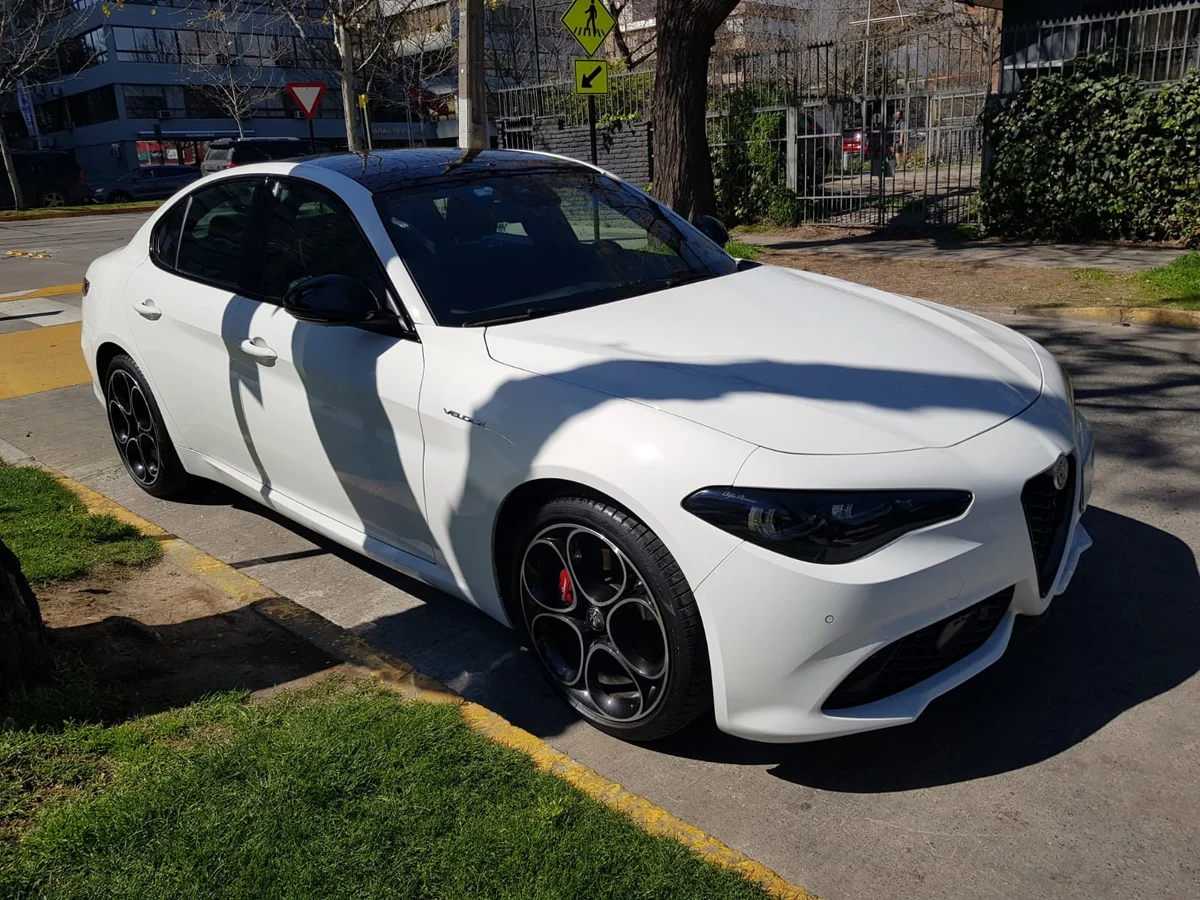 ALFA ROMEO Giulia Veloce Q4 280CV 2.0 AT - Miniatura 7