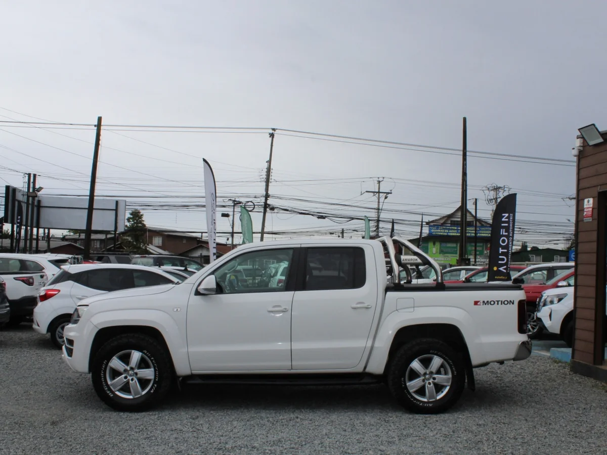 VOLKSWAGEN AMAROK HIGHLINE 2.0 TDI 2018 - Miniatura 12