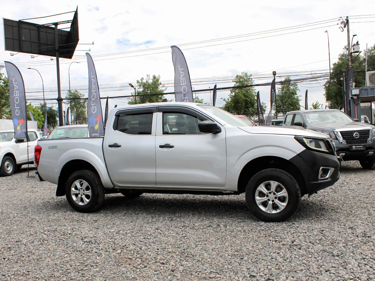 NISSAN Navara DCAB 2.3D 2021 miniatura 4