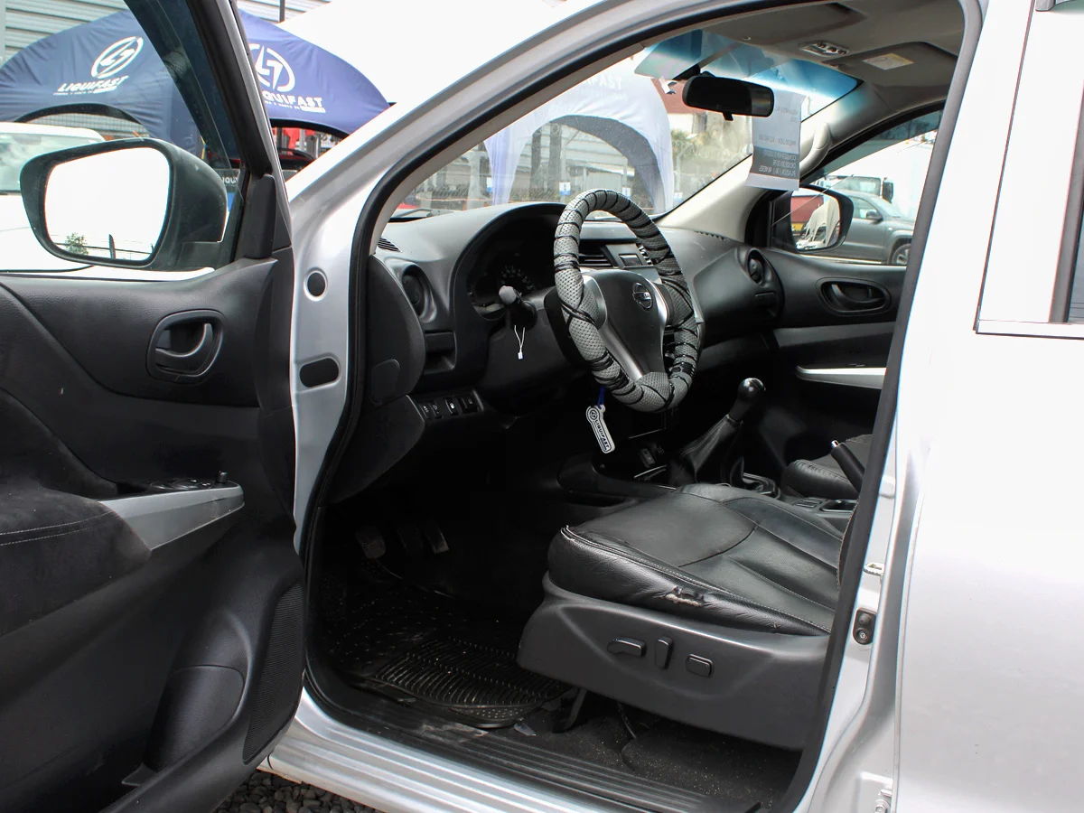 NISSAN Navara DCAB 2.3D 2021 miniatura 5