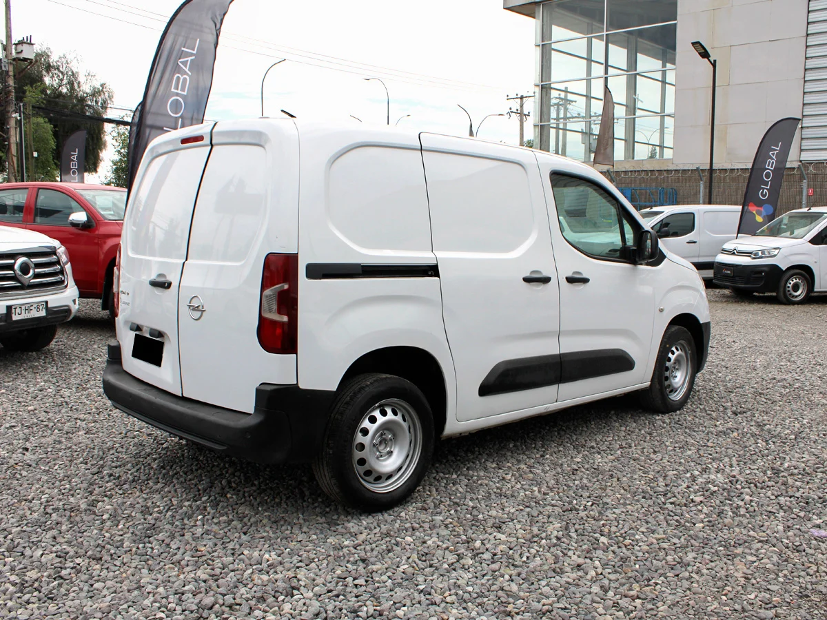 OPEL Combo 1.8 2023 miniatura 9