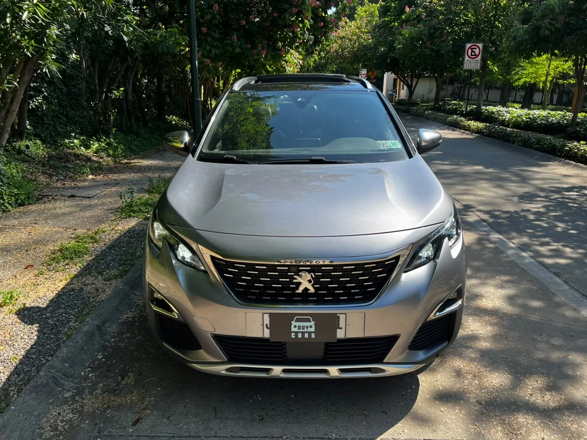 Peugeot 5008 Gt- Line 2.0L BlueHDI EAT8 4x2 7P año 2018 - Miniatura 4