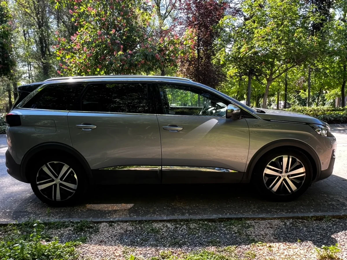 Peugeot 5008 Gt- Line 2.0L BlueHDI EAT8 4x2 7P año 2018 - Miniatura 10