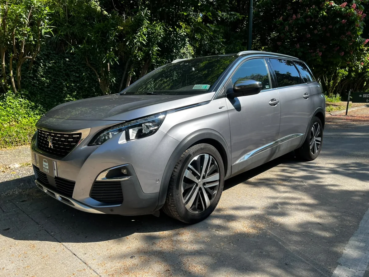 Peugeot 5008 Gt- Line 2.0L BlueHDI EAT8 4x2 7P año 2018 - Miniatura 11
