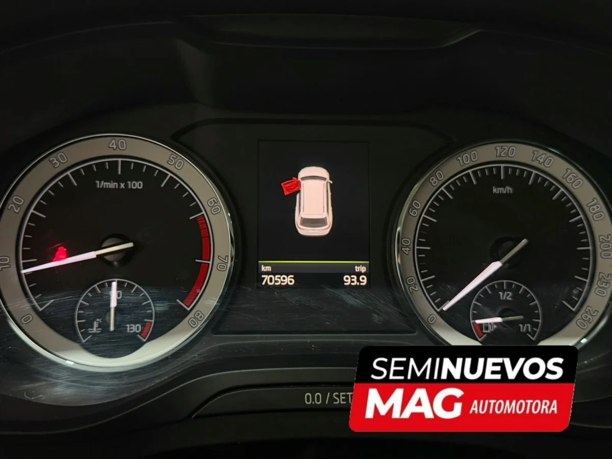 SKODA KODIAQ 4X4 2.0 AUT TSI DSG7 AT 5P 2019 - Miniatura 11