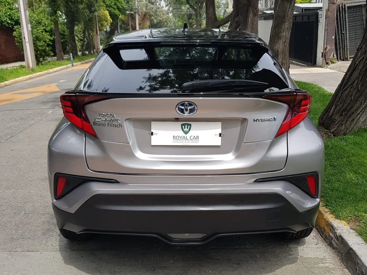 TOYOTA C-HR HEV 1.8 AT
