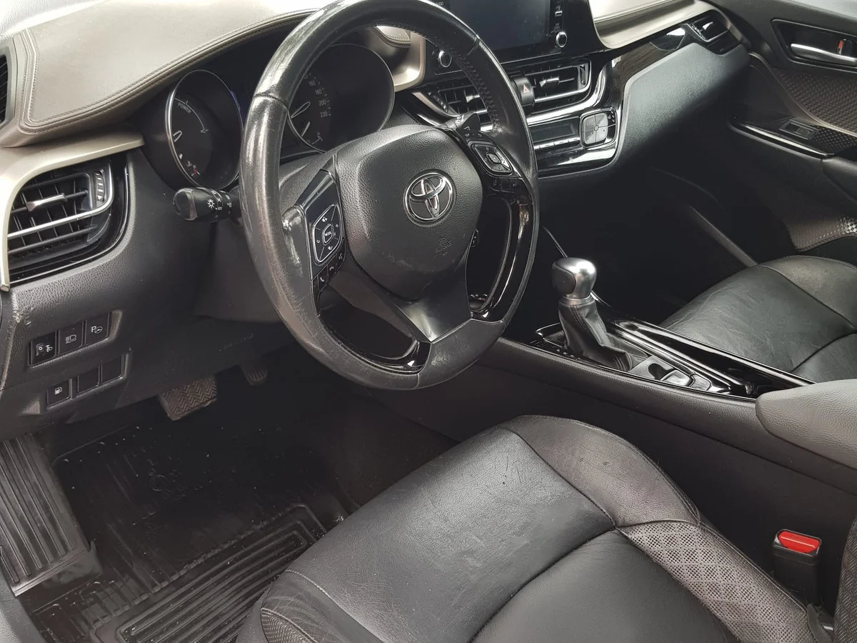 TOYOTA C-HR HEV 1.8 AT - Miniatura 8