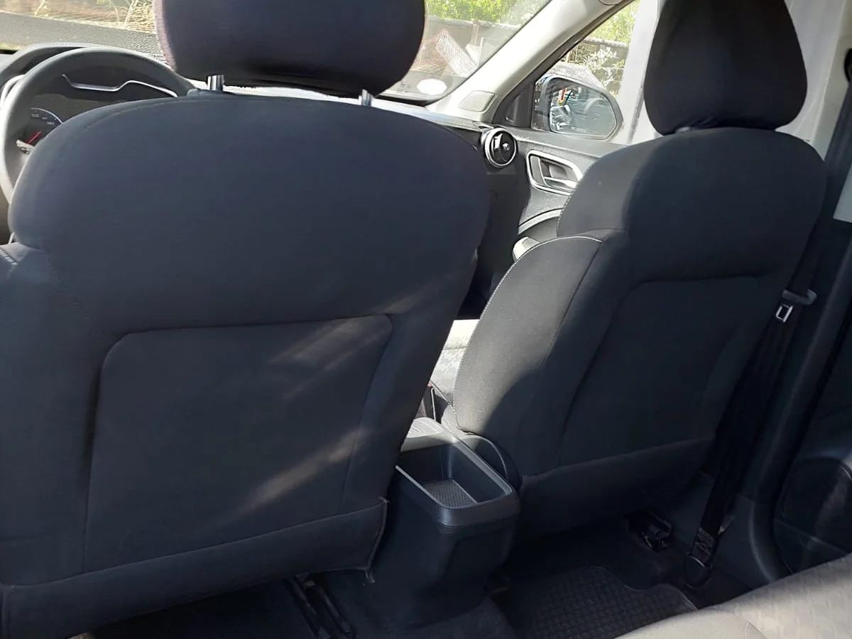 MG ZS 1.5L std 4x2 mt5 año 2025 - Miniatura 10