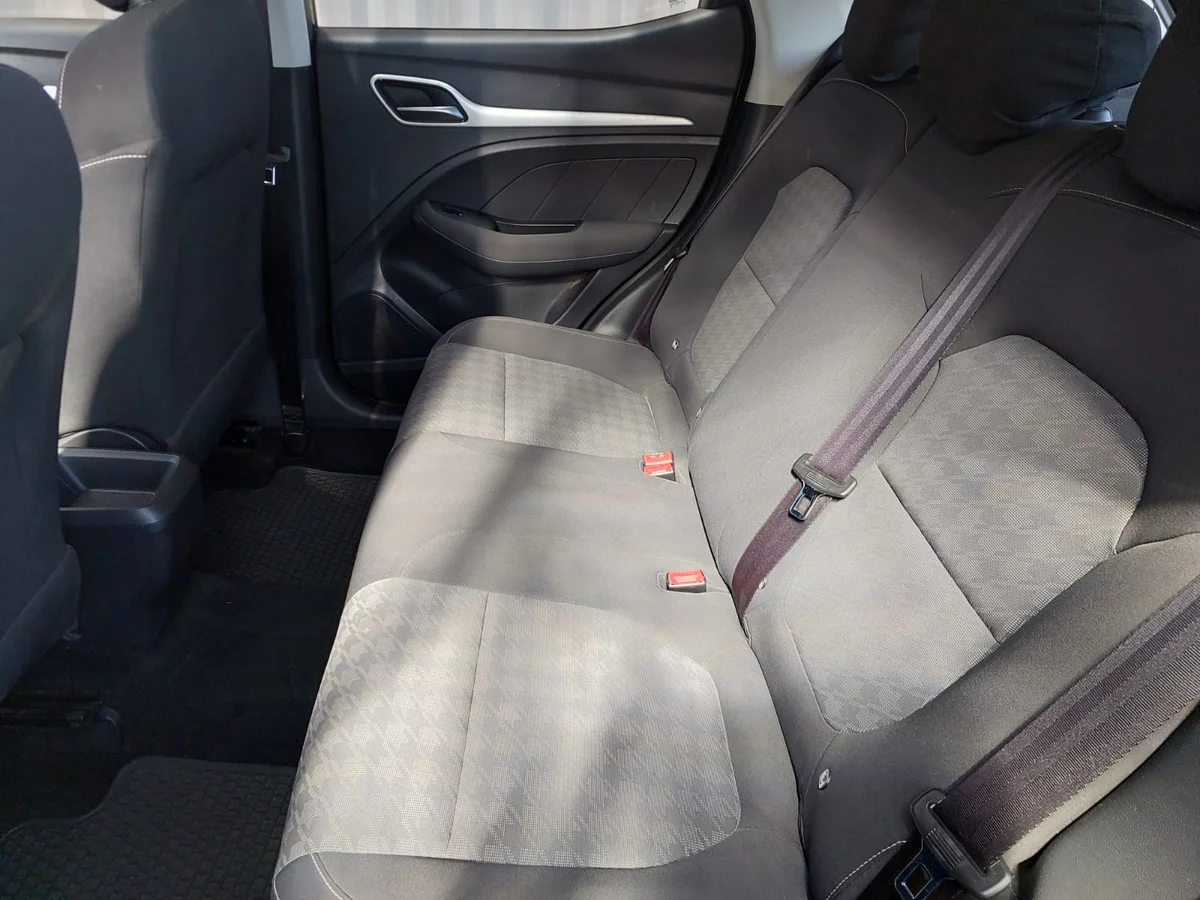 MG ZS 1.5L std 4x2 mt5 año 2025 - Miniatura 12